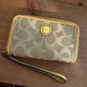Small Coach wristlet